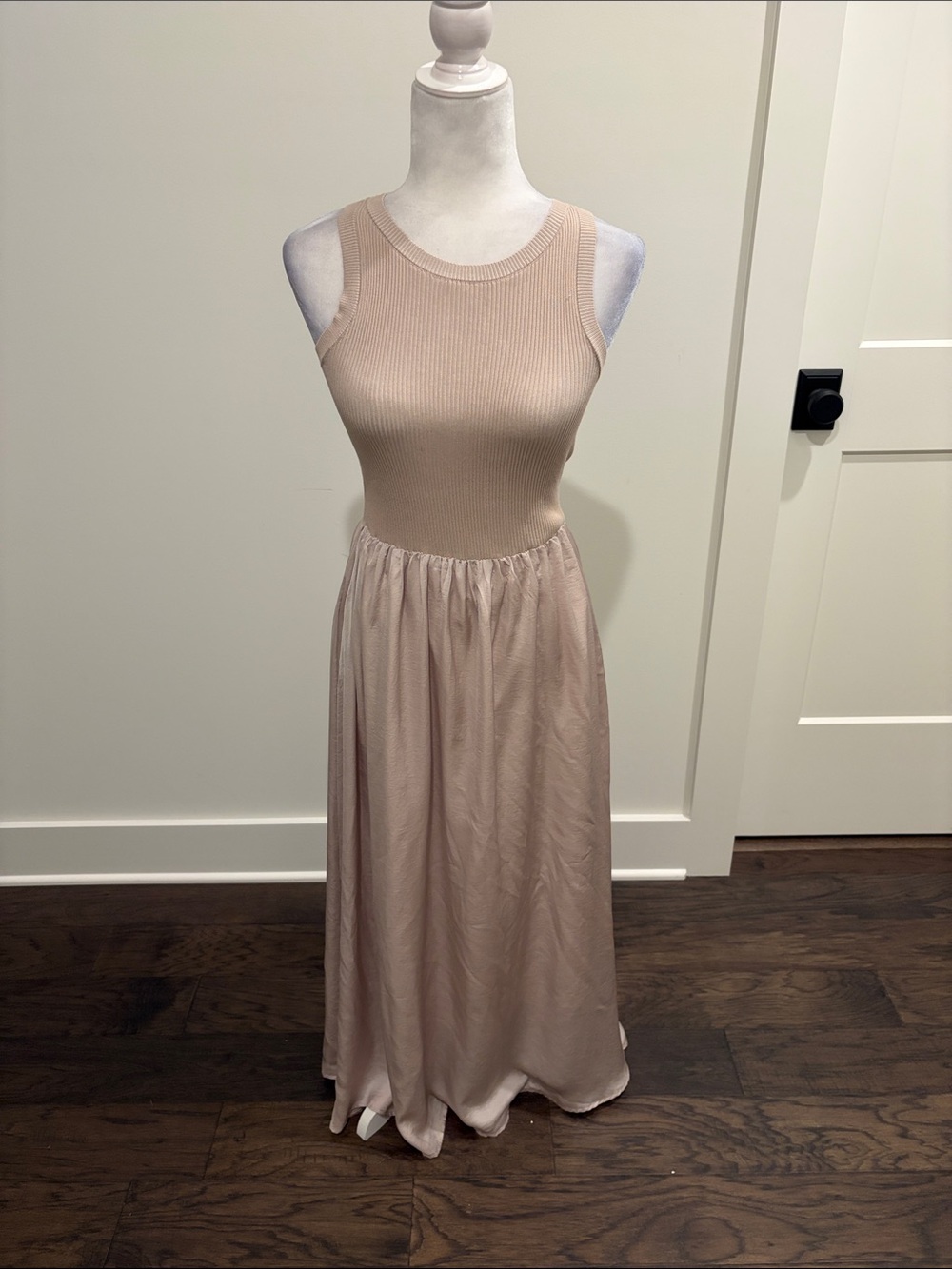Blu Pepper Miced Media Beige Midi Dress Sz S